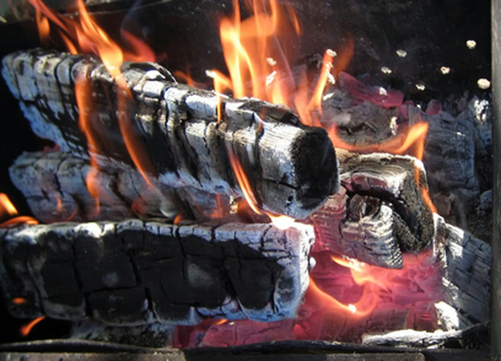Removing Fire Smoke Residue from Glass and Crystal Surfaces